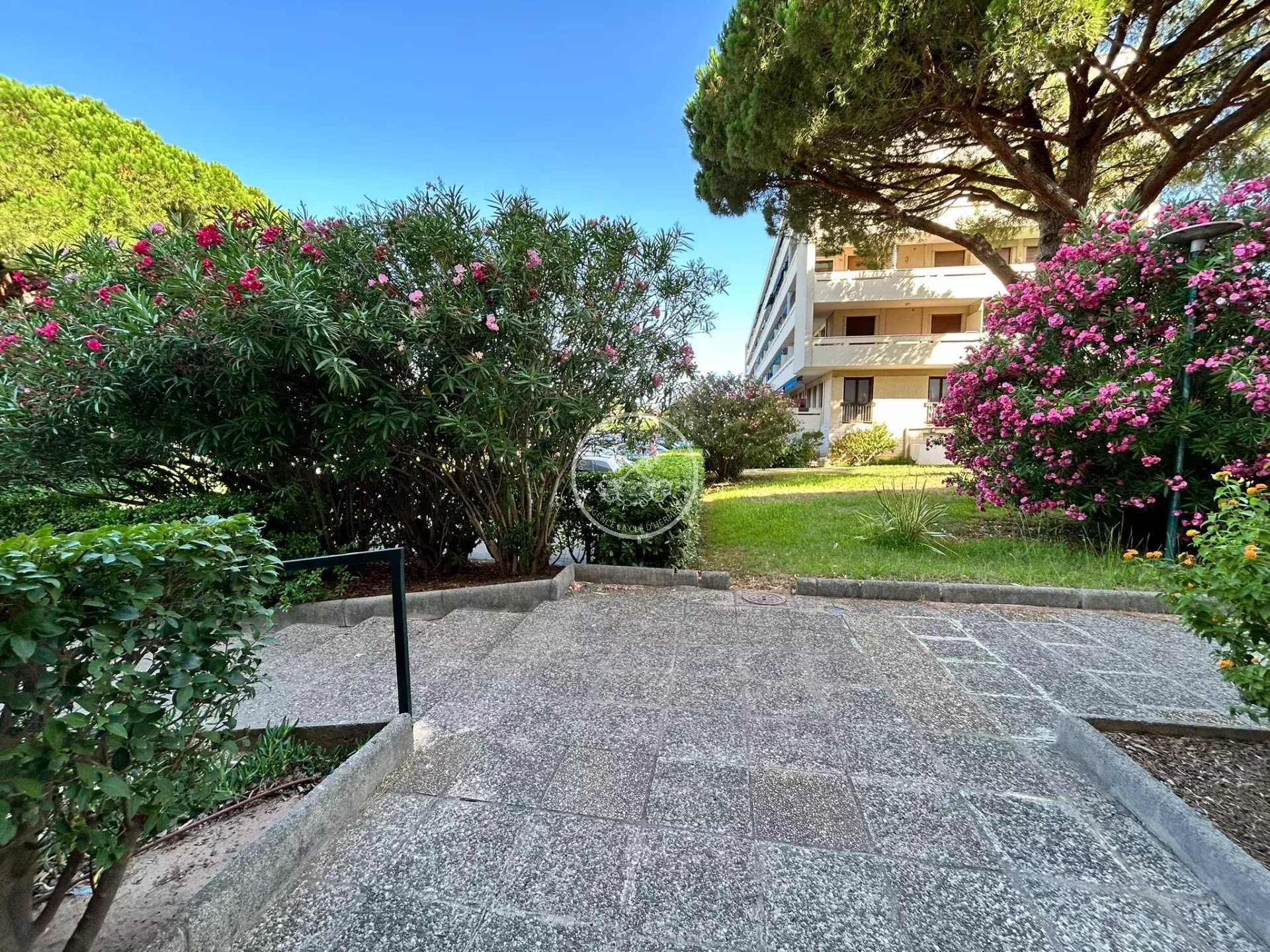 Appartement 1 pièce - 33m² - FREJUS