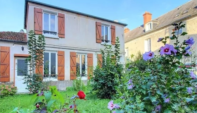 Maison 3 pièces - 77m² - LA FERTE SOUS JOUARRE