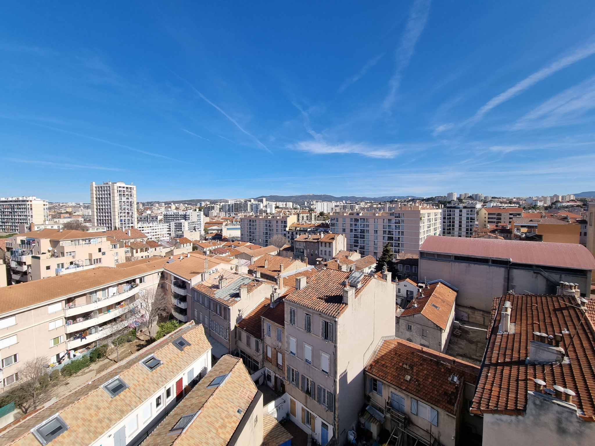 Appartement 2 pièces - 35m² - MARSEILLE  - 3ème