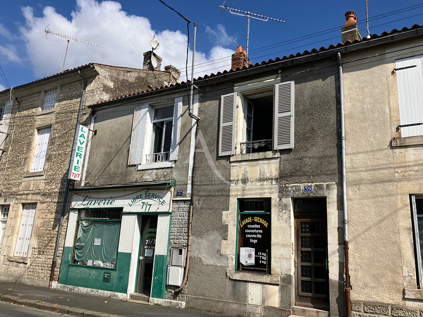 Immeuble  - FONTENAY LE COMTE