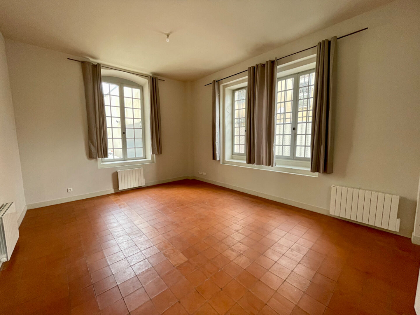 Appartement 2 pièces - 51m² - NIMES