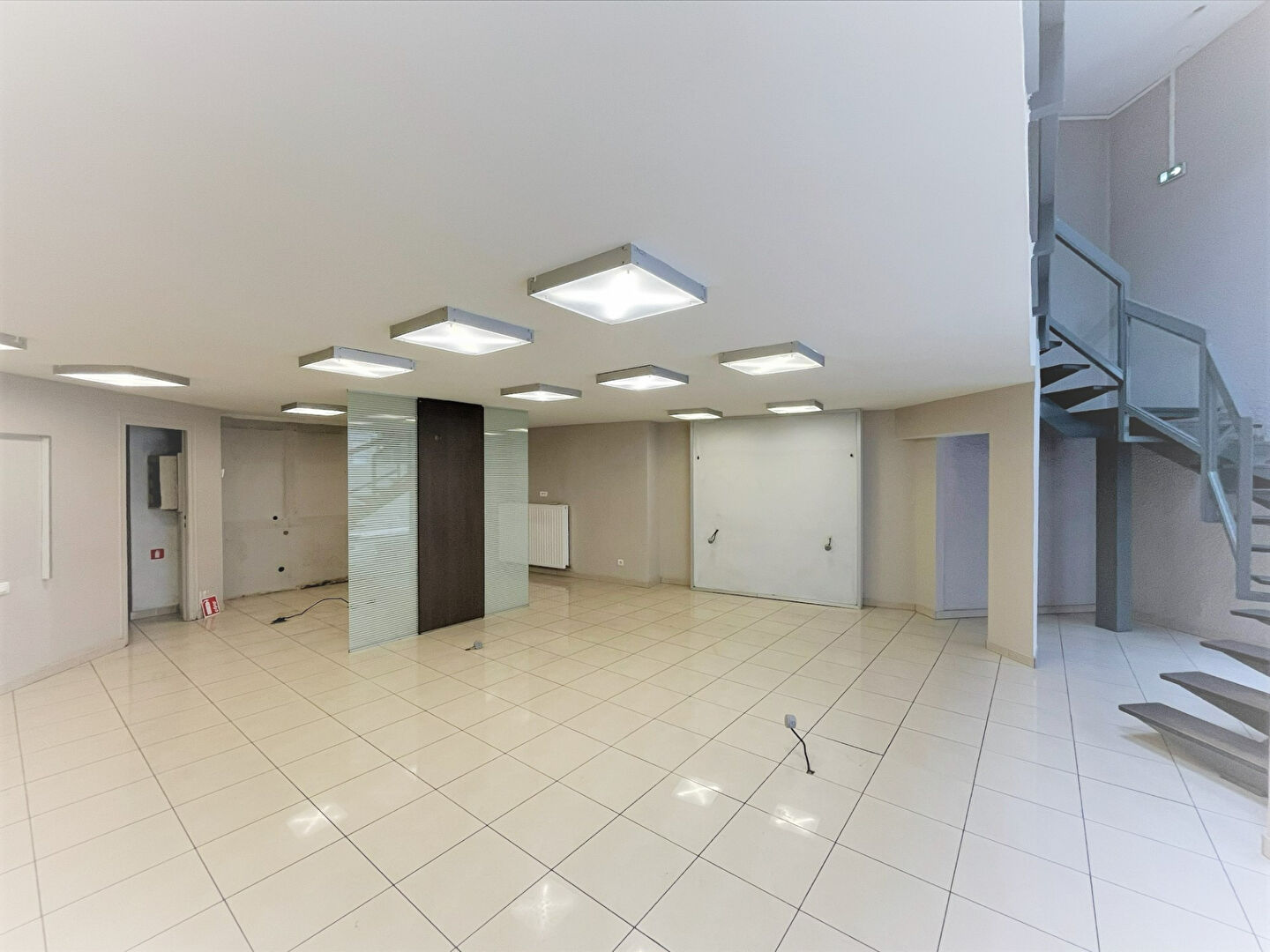 Local Professionnel  - 127m²