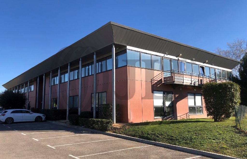 Local Professionnel  - 175m² - MARSEILLE  - 13ème