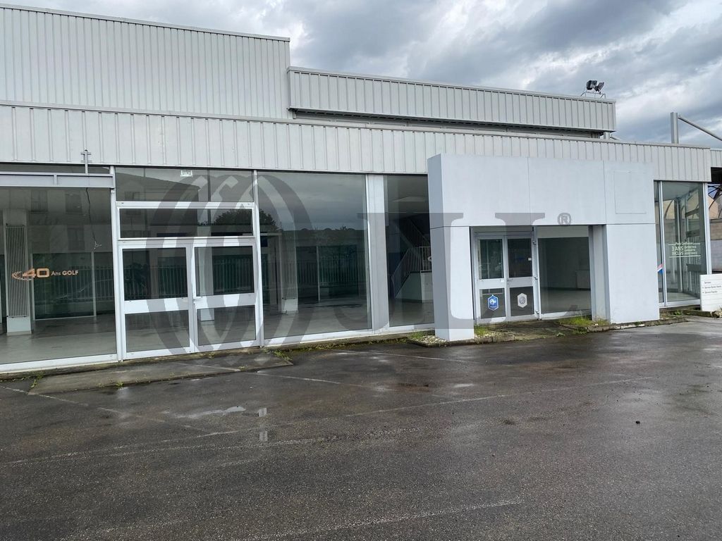 Local industriel  - 2 063m² - AULNAY SOUS BOIS