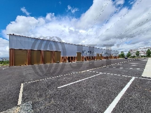 Local industriel  - 2 357m² - LE COUDRAY MONTCEAUX