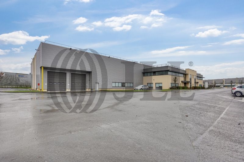 Local industriel  - 2 496m² - LE MESNIL AMELOT