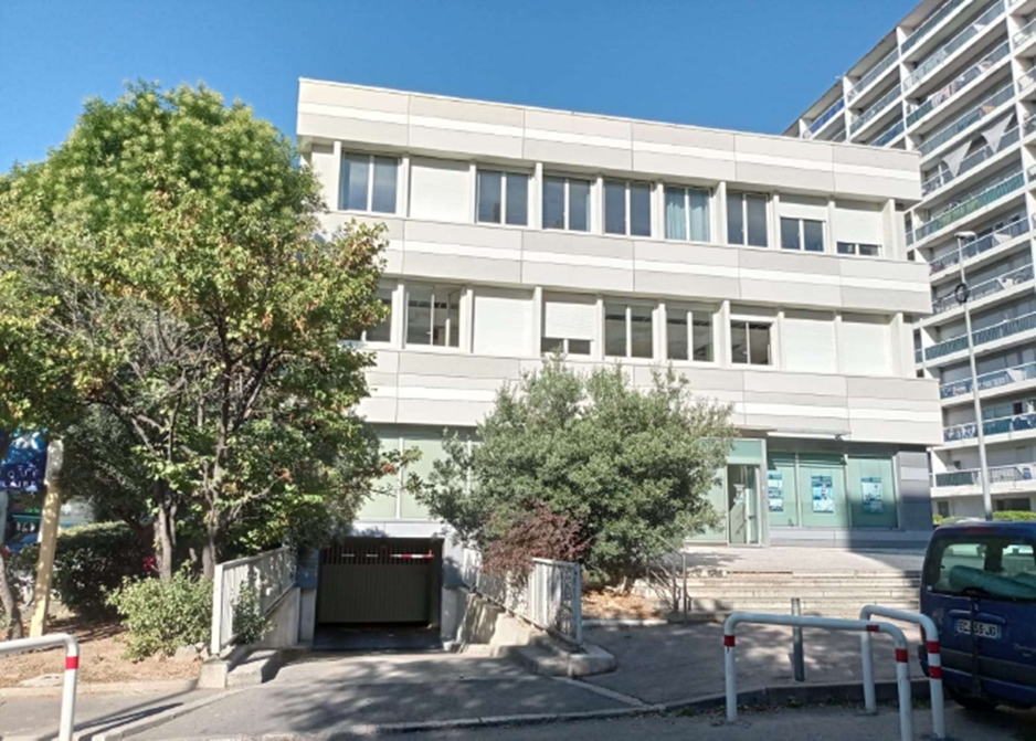 Local Professionnel  - 1 529m² - MARSEILLE  - 8ème