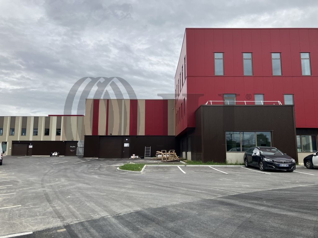 Local industriel  - 652m² - GENNEVILLIERS