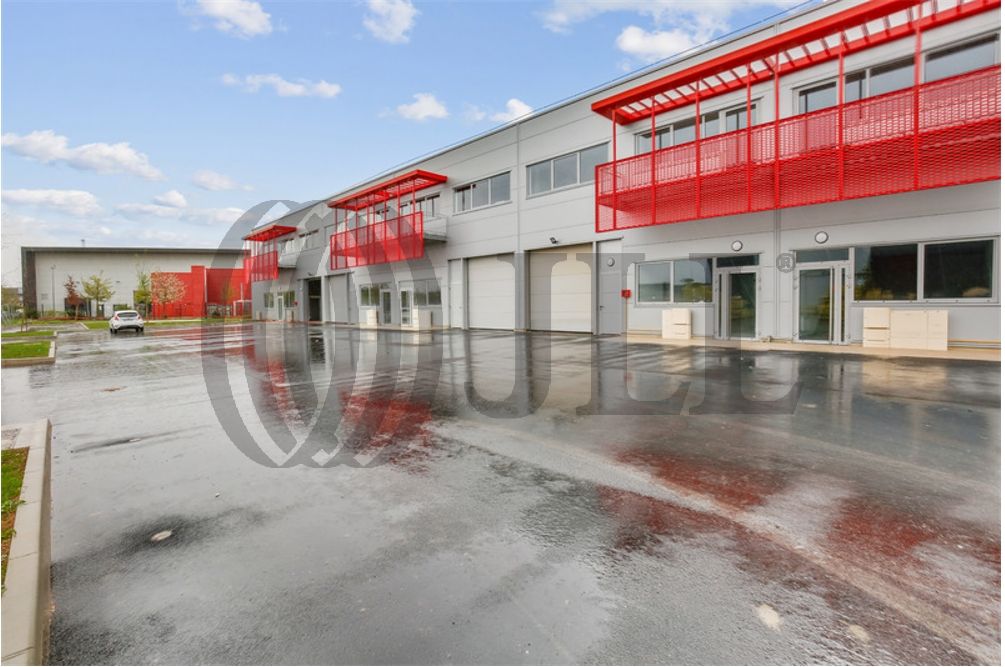 Local industriel  - 653m² - FREPILLON