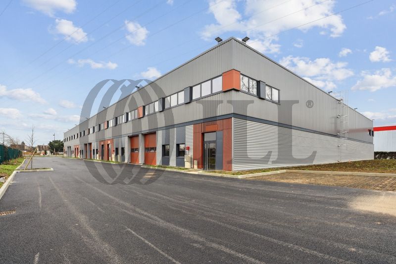 Local industriel  - 6 332m² - CORBEIL ESSONNES