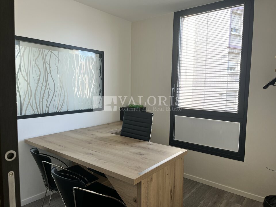 Local Professionnel  - 120m² - VILLEURBANNE