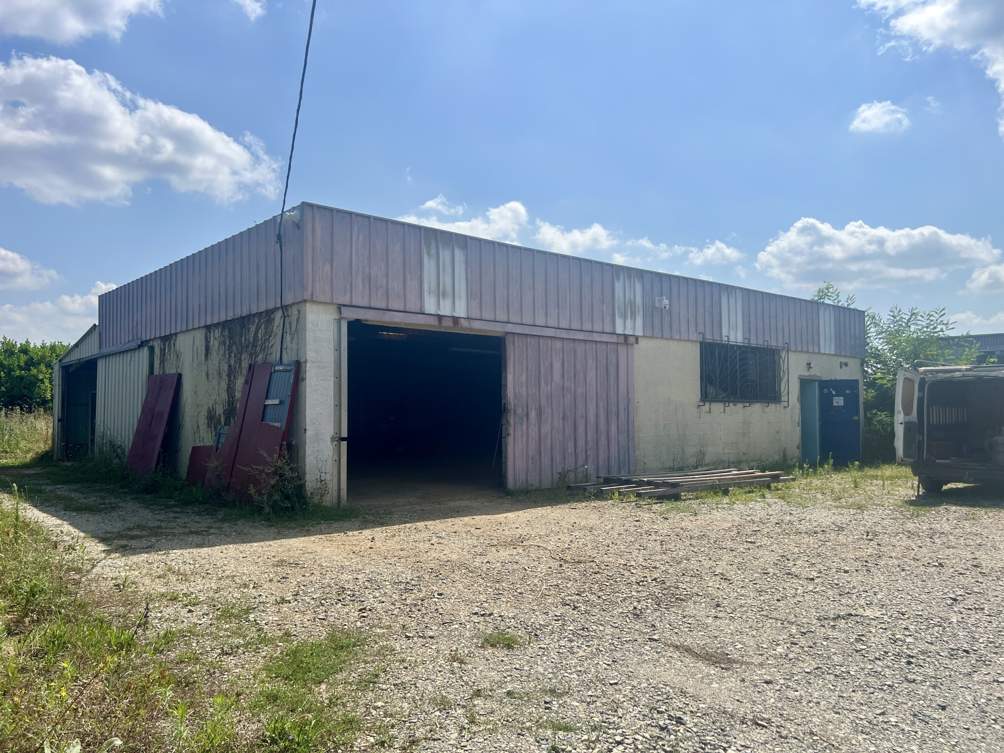 Local industriel  - 220m² - DURTAL