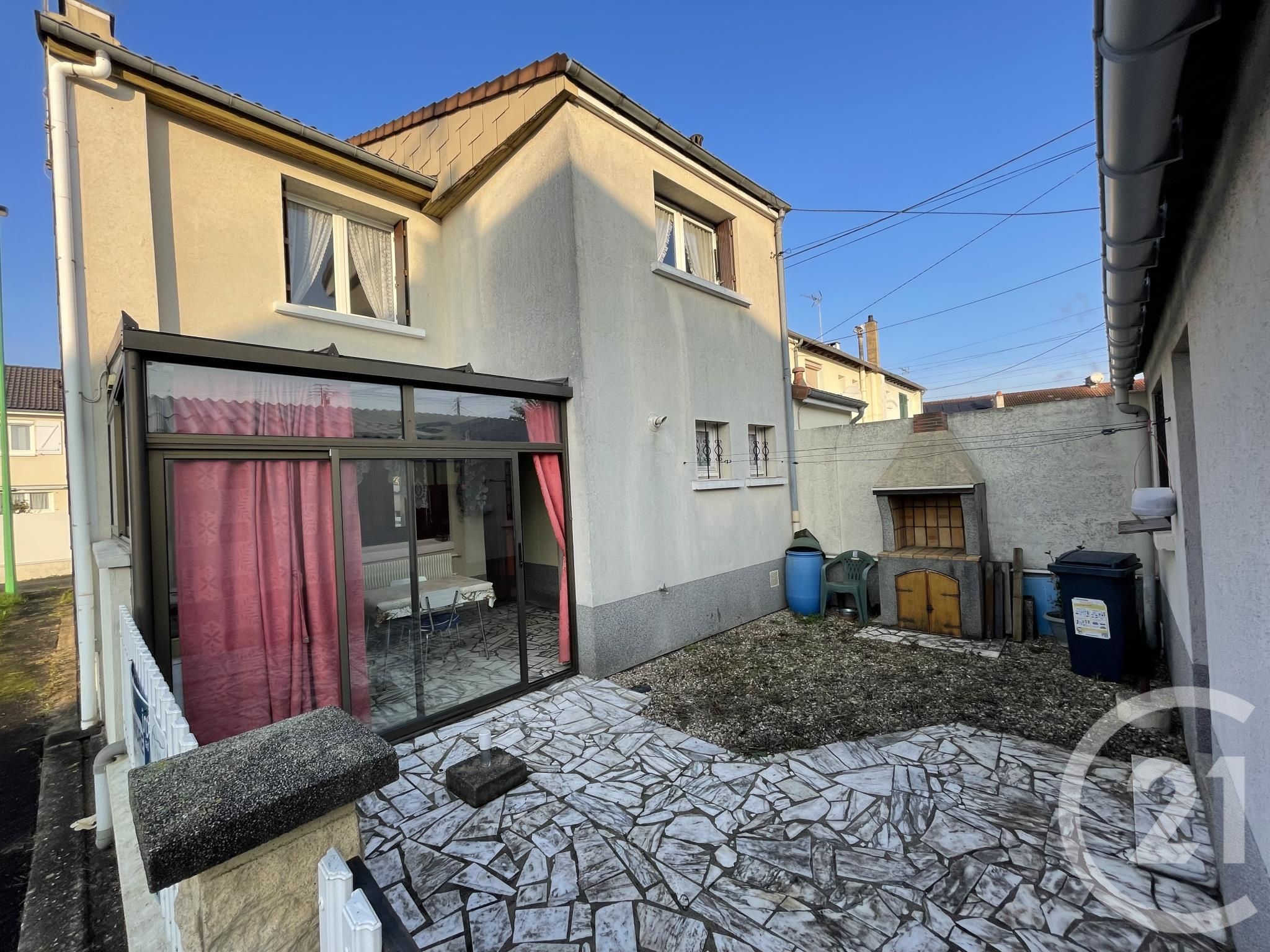 Maison 4 pièces - 88m² - CHATEAUROUX