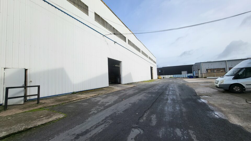 Local industriel  - 1 400m² - MONTOIR DE BRETAGNE