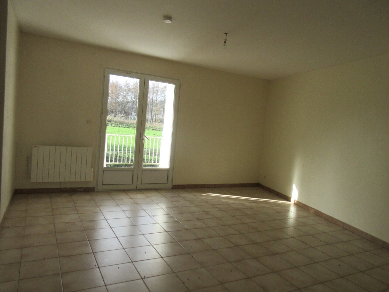 Appartement 1 pièce - 32m² - GARENNES SUR EURE