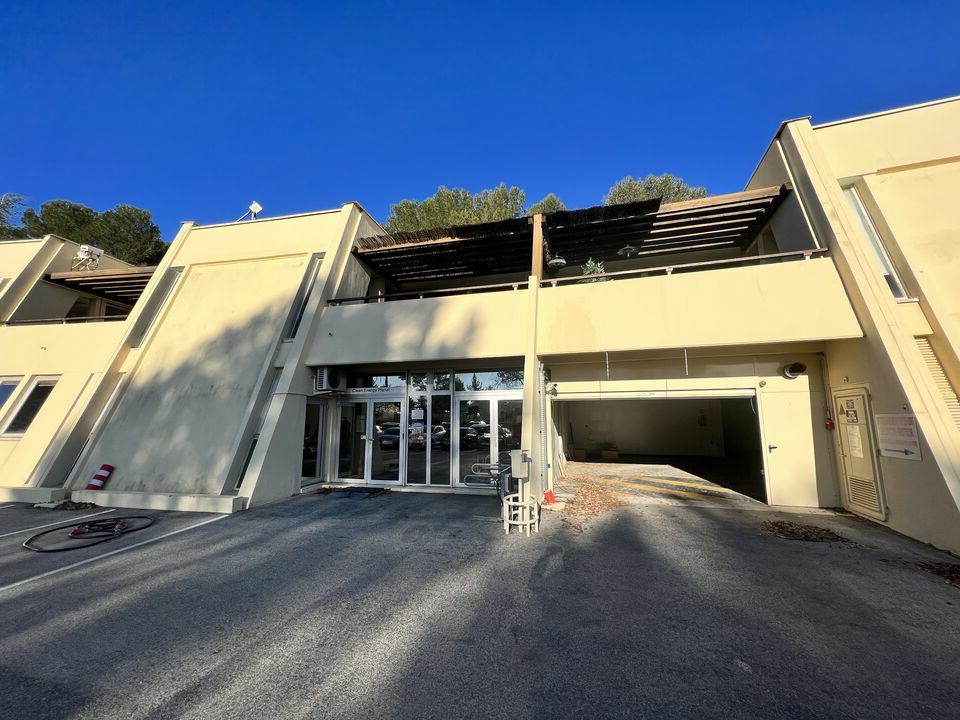 Local industriel  - 319m² - VALBONNE