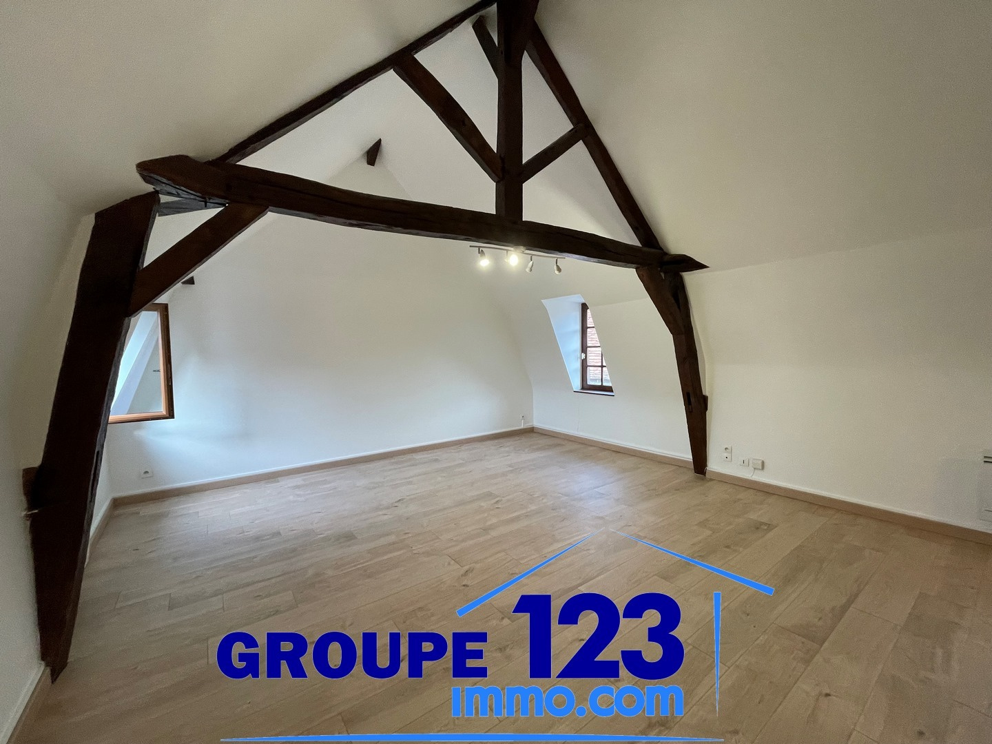 Appartement 1 pièce - 32m² - AUXERRE