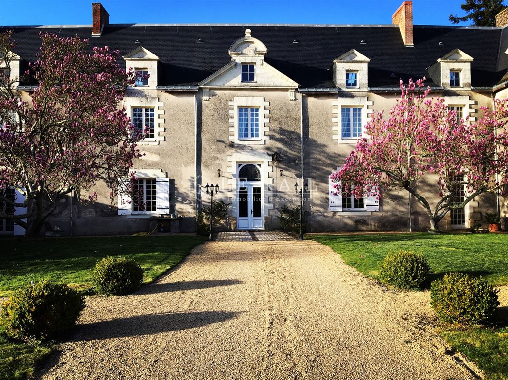 Maison 10 pièces - 500m² - GRANDCHAMPS DES FONTAINES