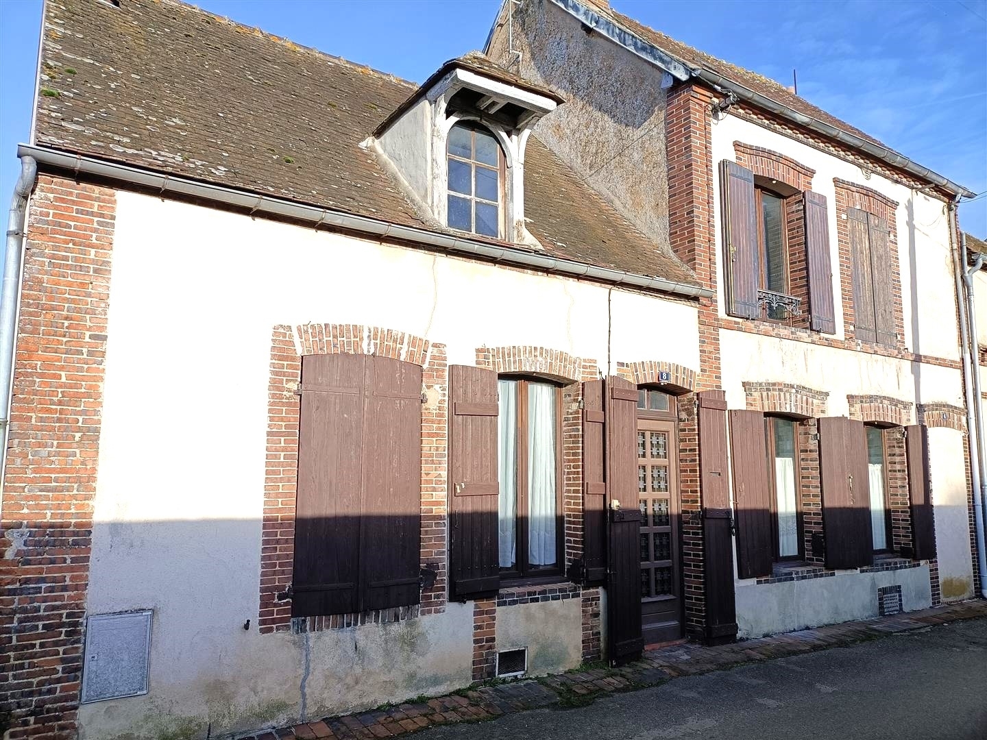 Maison 4 pièces - 106m² - BREZOLLES