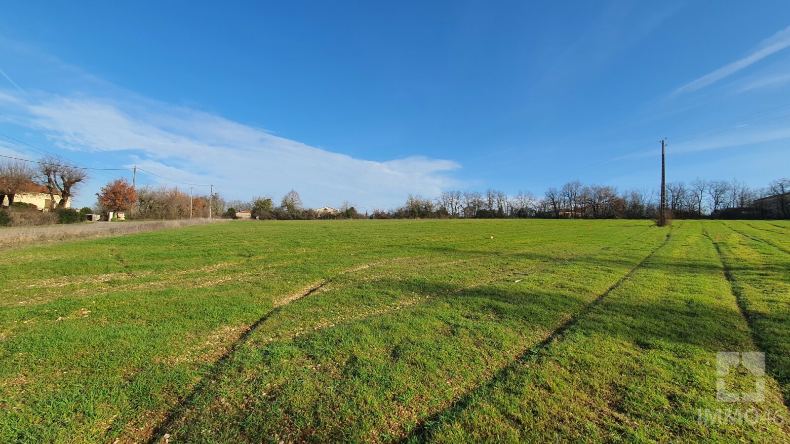 Terrain  - SAUZET