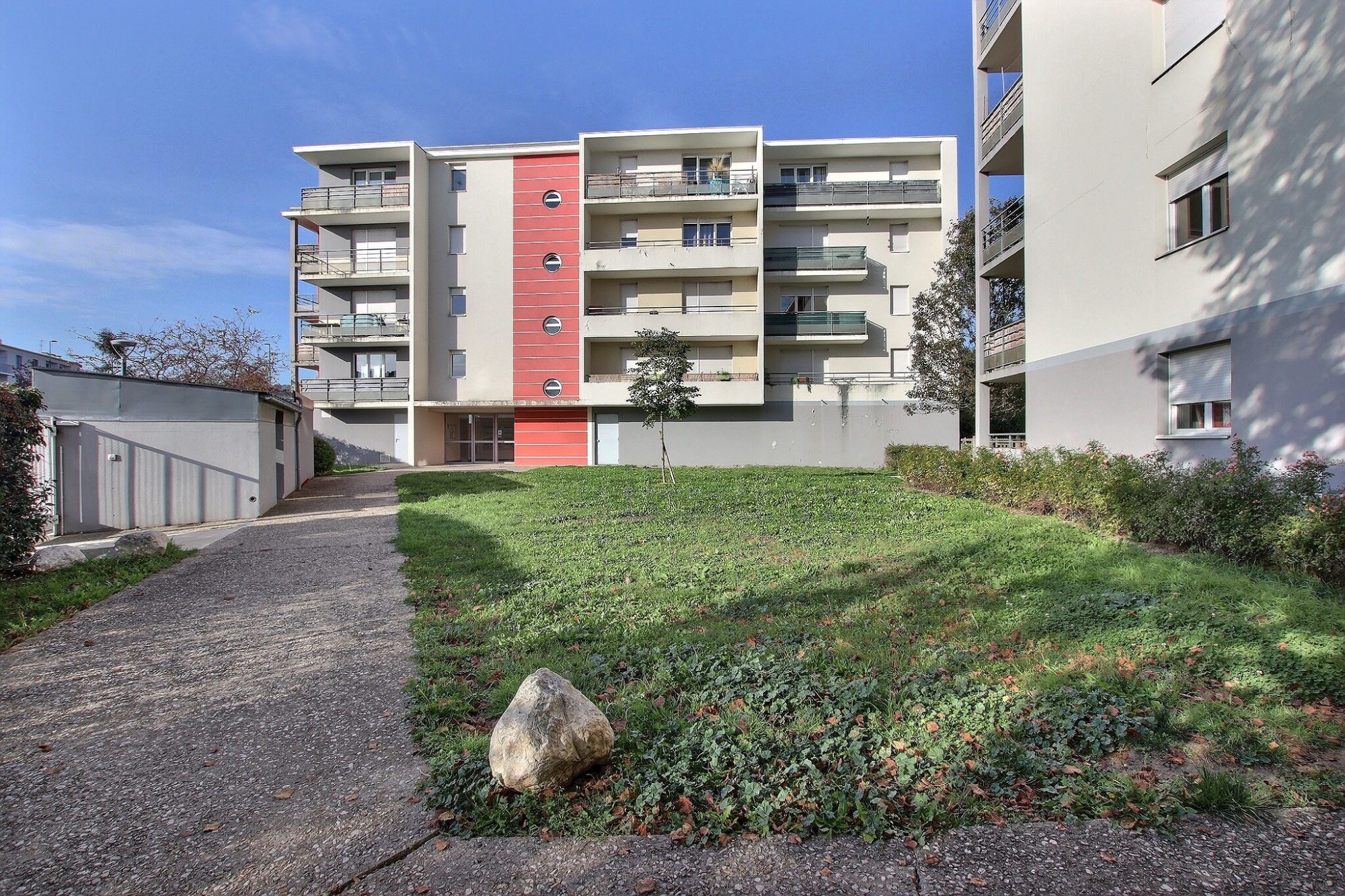 Appartement 2 pièces - 49m² - CLERMONT FERRAND