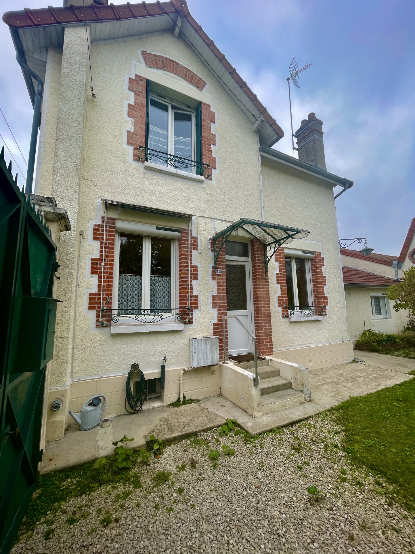 Maison 4 pièces - 85m² - STE SAVINE