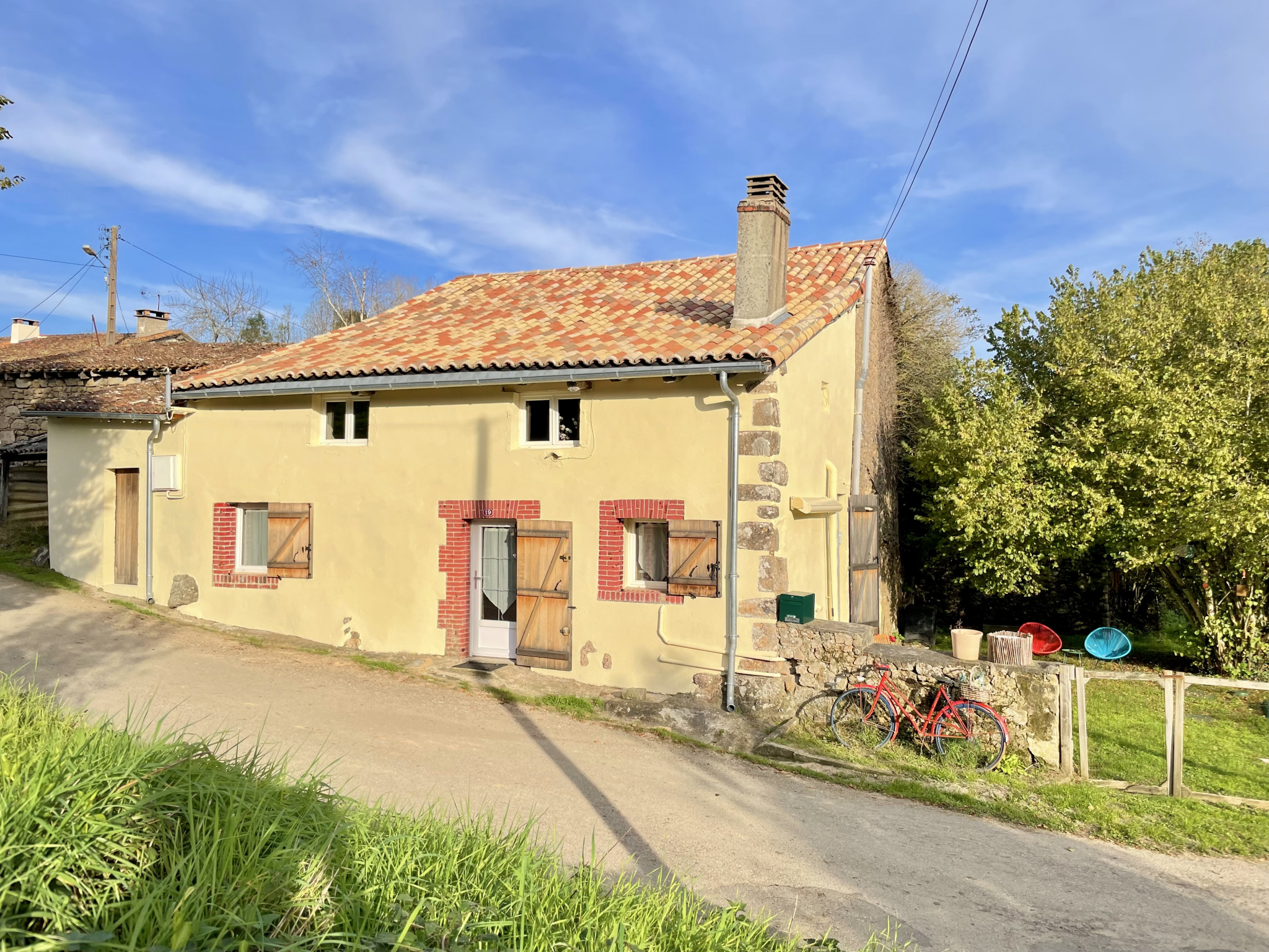 Maison 2 pièces - 44m² - BRILLAC