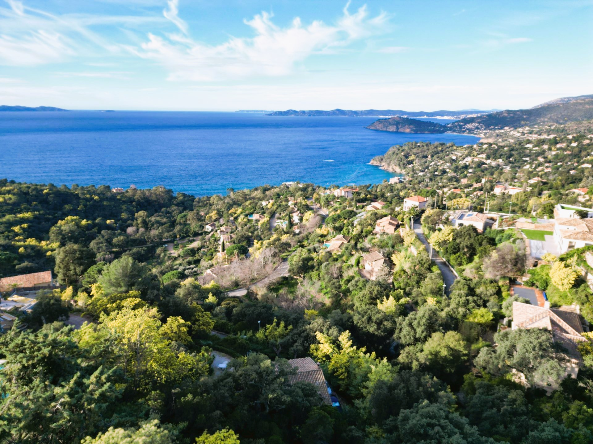 Maison 6 pièces - RAYOL CANADEL SUR MER