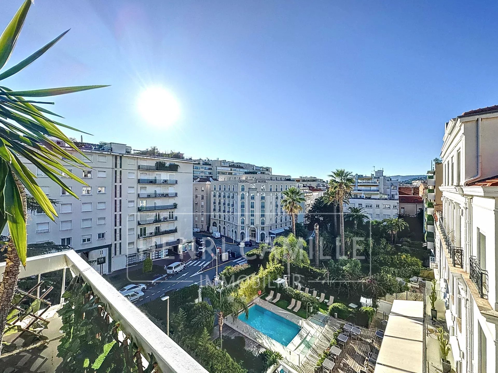 Appartement 3 pièces - 76m² - CANNES