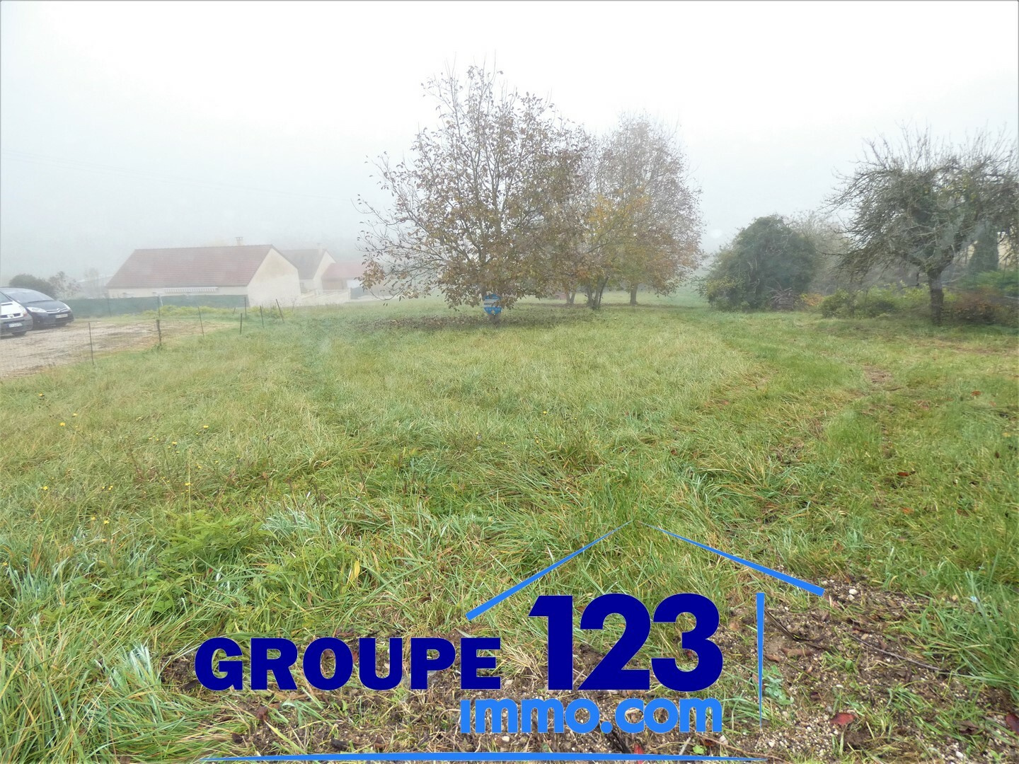 Terrain  - 2 356m² - ST FLORENTIN