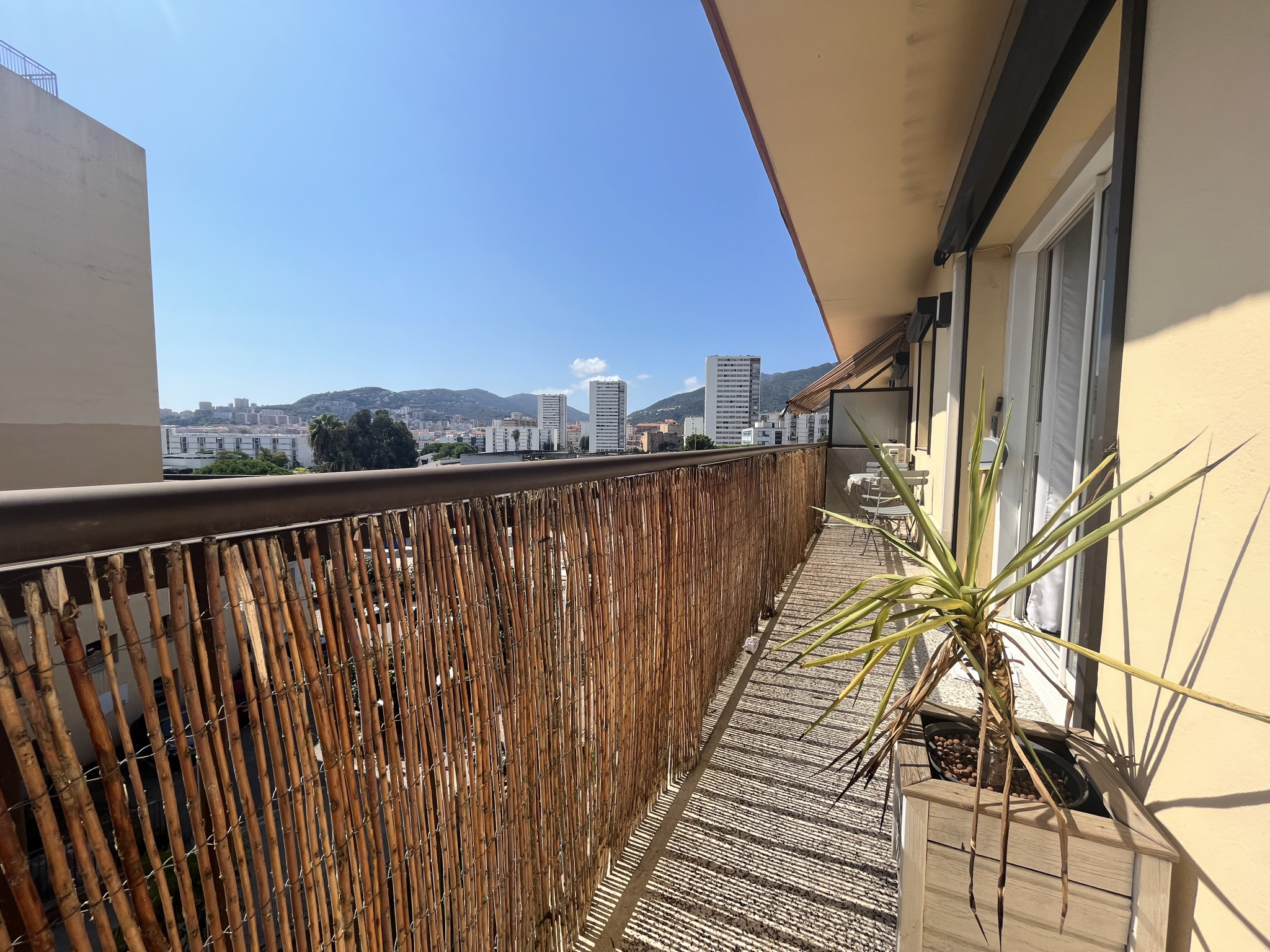 Appartement 2 pièces - 55m² - AJACCIO