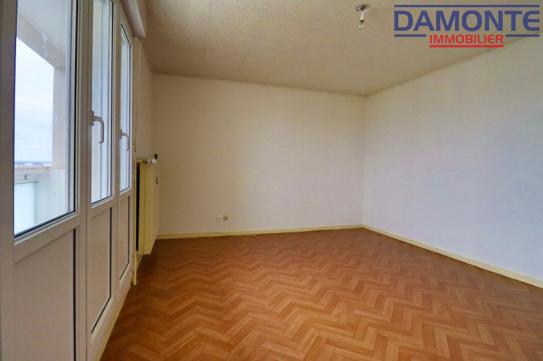 Appartement 3 pièces - 68m² - ST MEMMIE