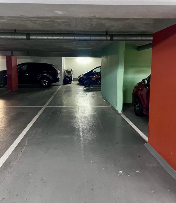 Parking  - LEVALLOIS PERRET