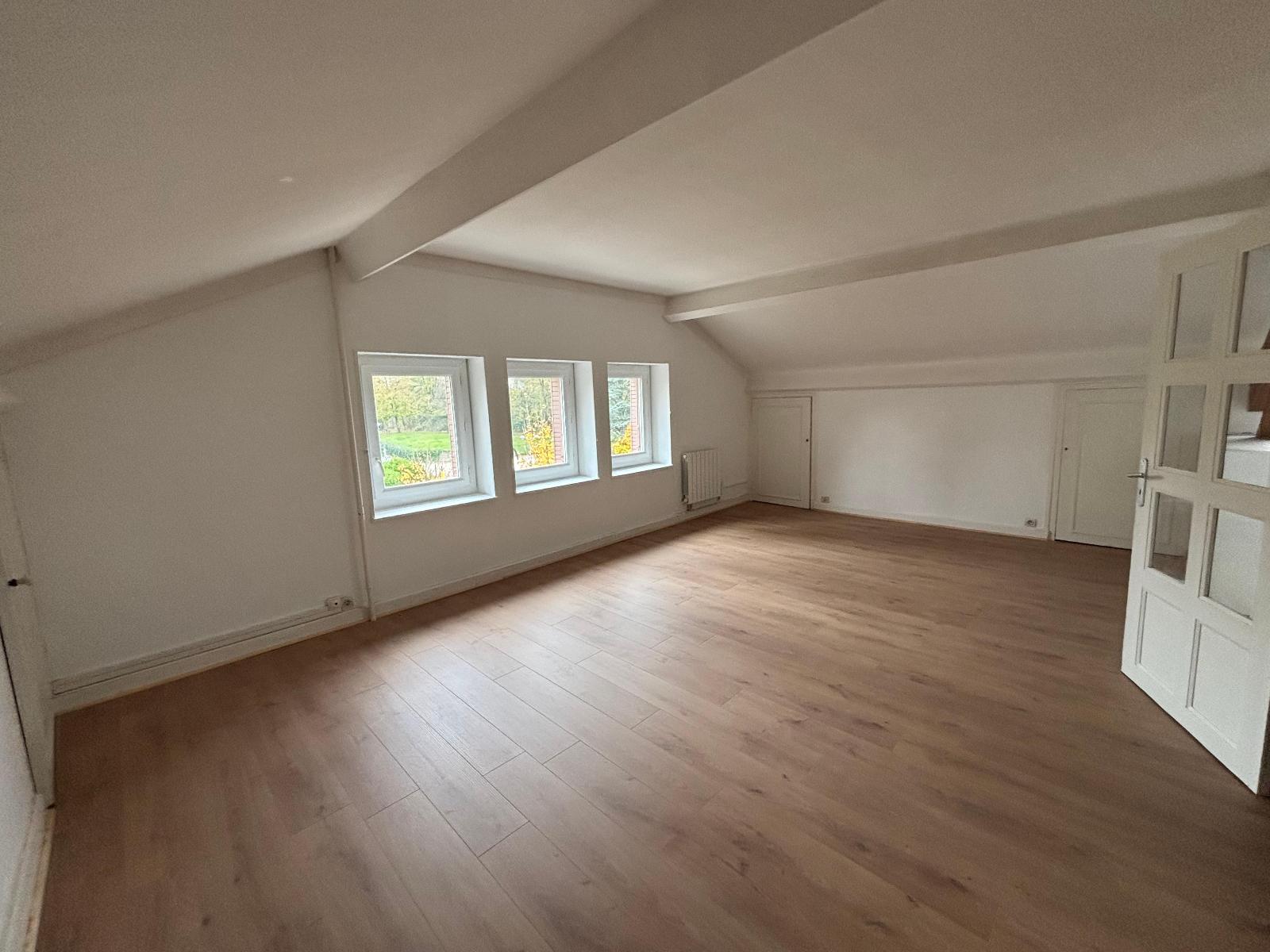 Appartement 3 pièces - 56m² - STE FOY LES LYON