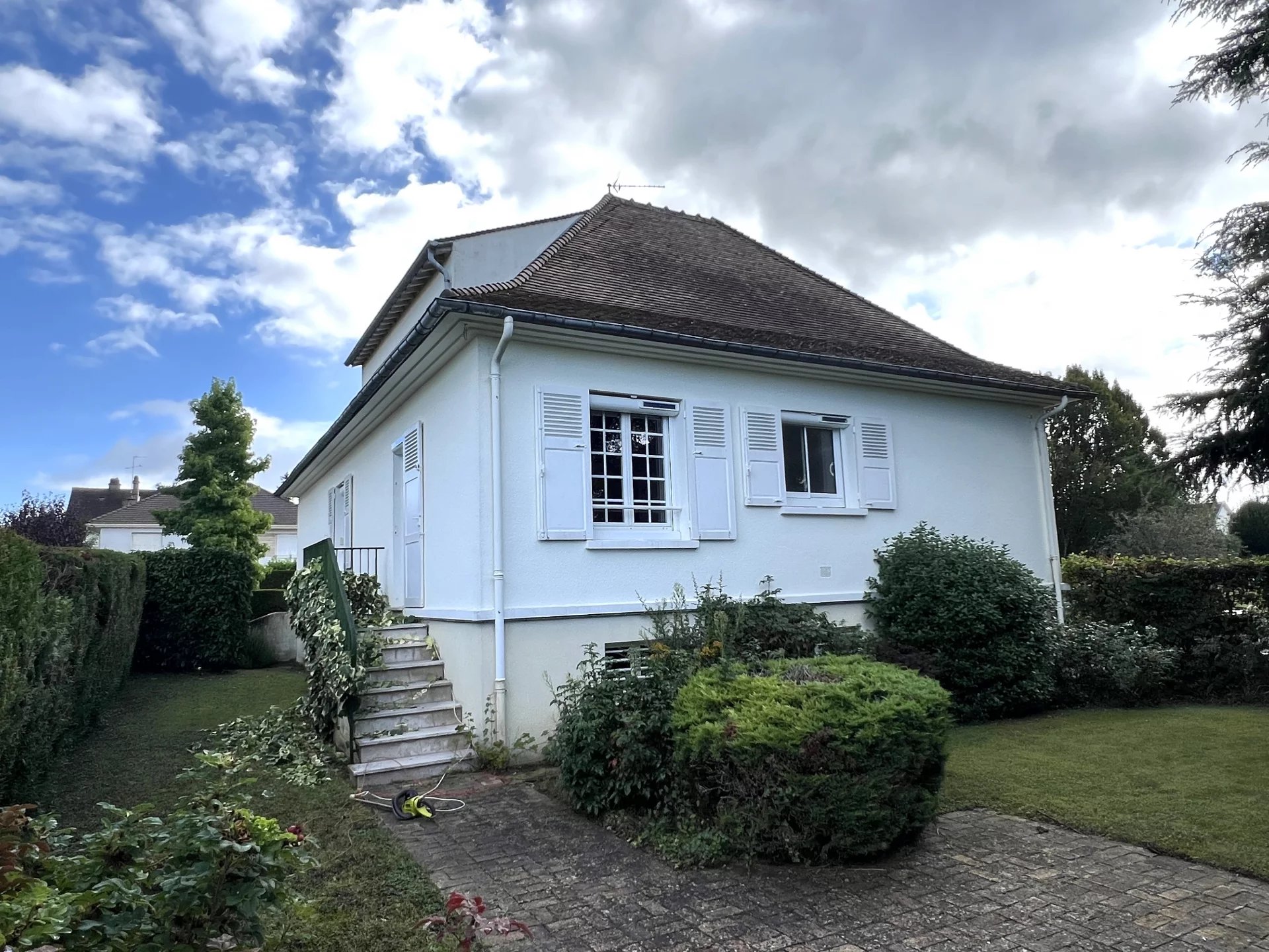 Maison 5 pièces - 111m² - ST GEORGES SUR BAULCHE