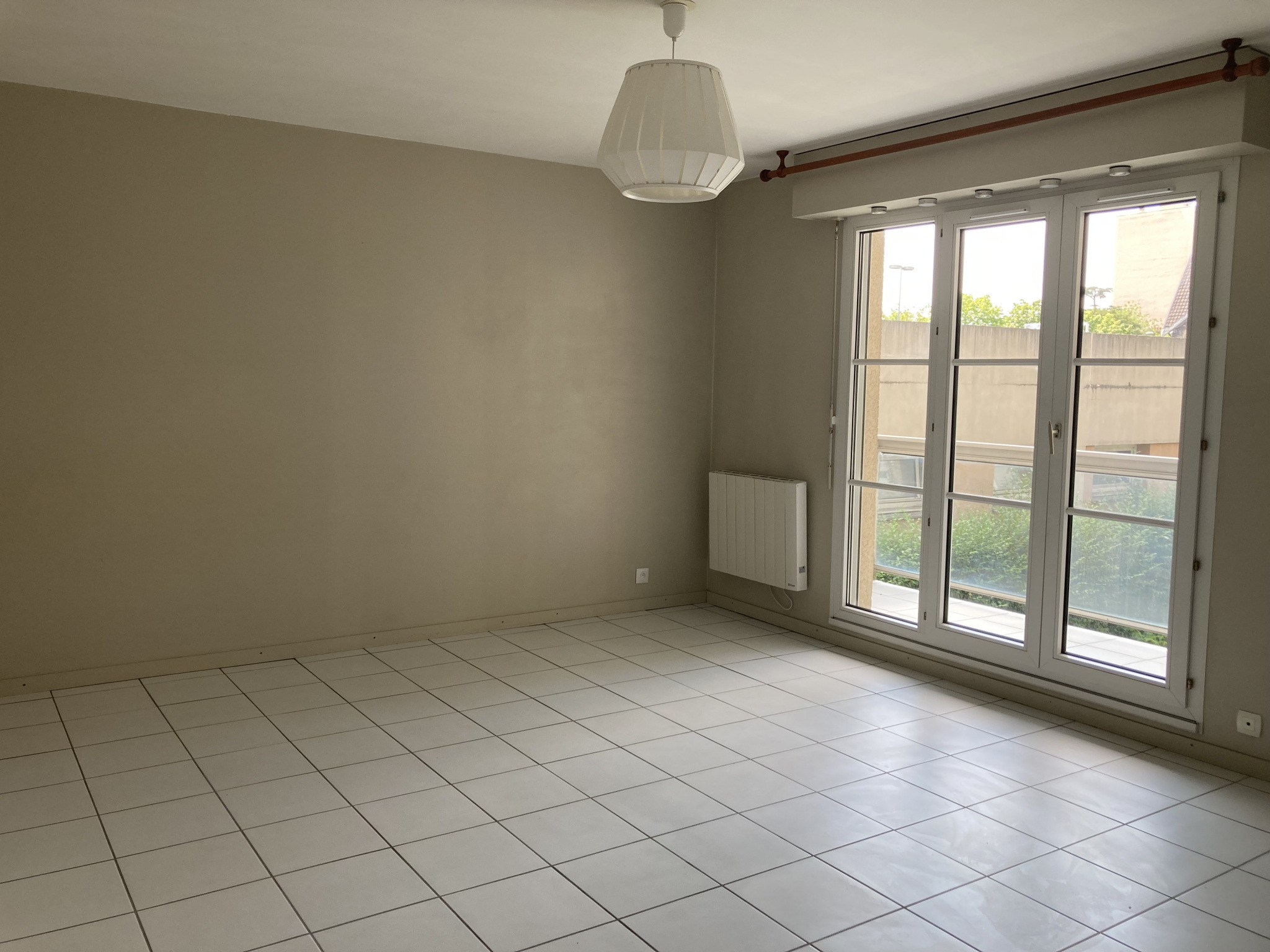 Appartement 1 pièce - 31m² - POISSY