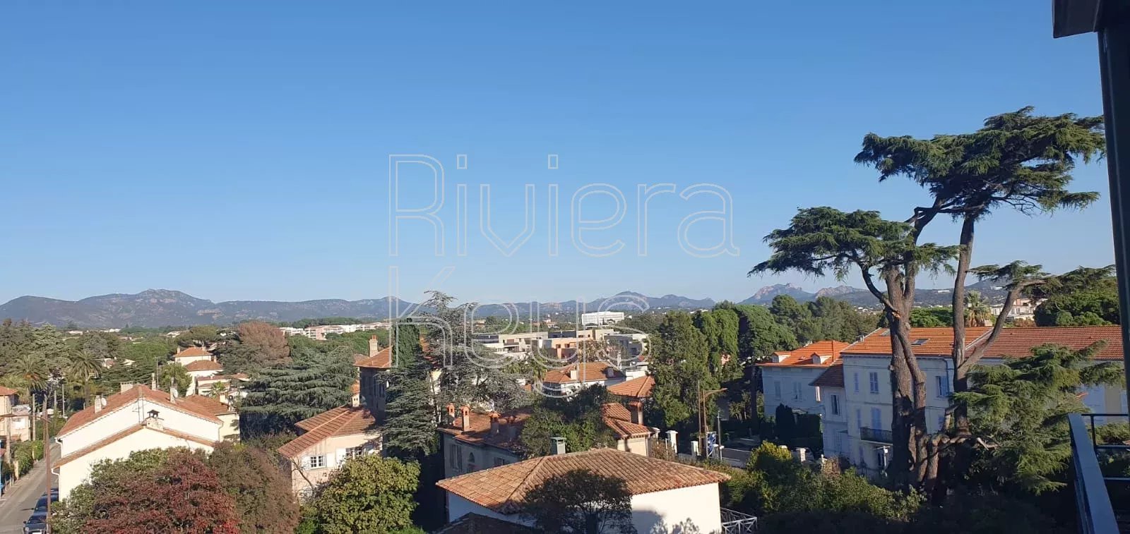 Appartement 3 pièces - 59m² - FREJUS