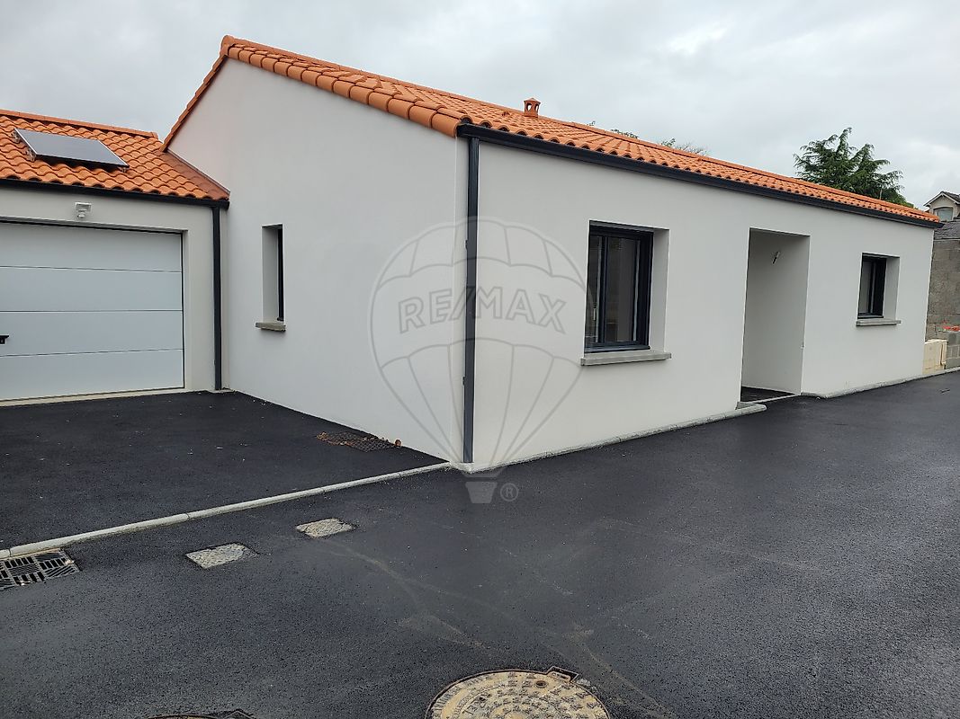 Maison 4 pièces - 90m² - LE LOROUX BOTTEREAU