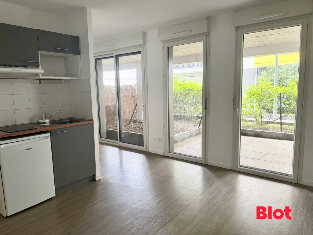 Appartement 1 pièce - 24m² - ST NAZAIRE