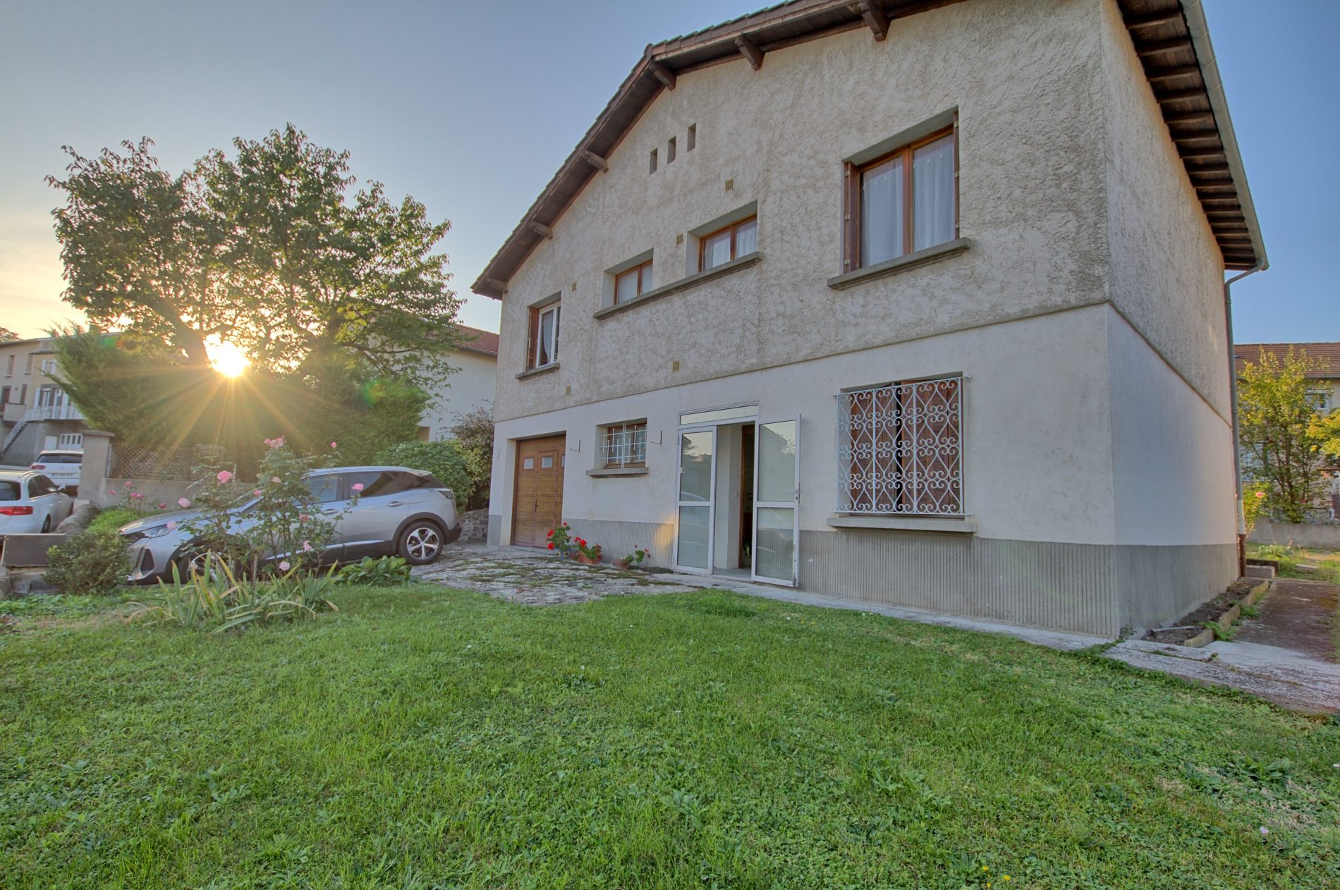 Maison 7 pièces - 150m² - PERIGNAT LES SARLIEVE