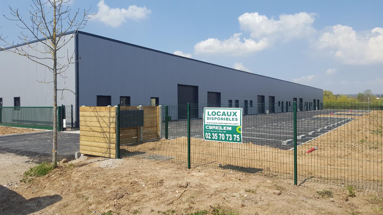 Local industriel  - 144m² - CAUDEBEC LES ELBEUF