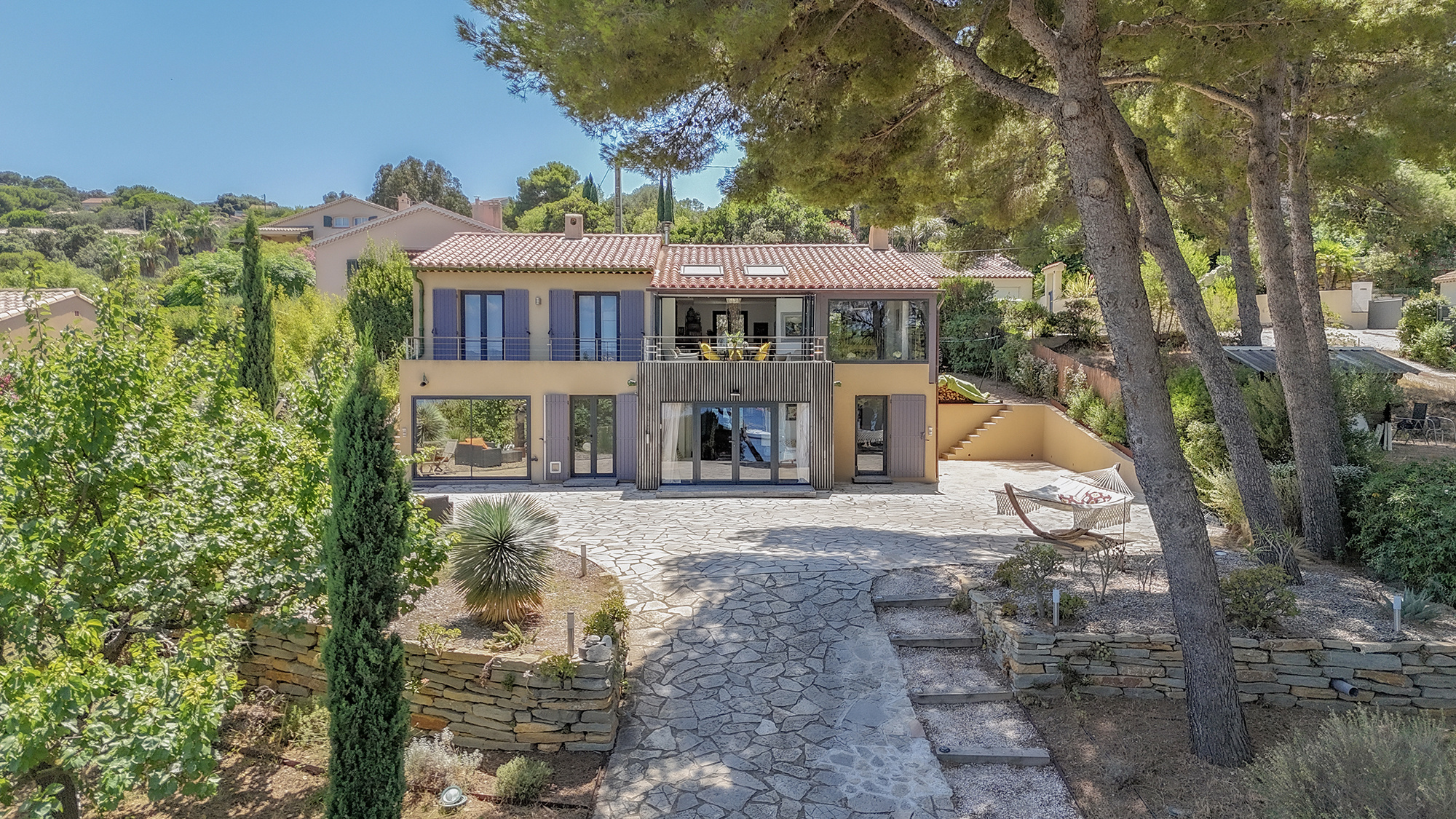 Maison 6 pièces - 220m² - HYERES