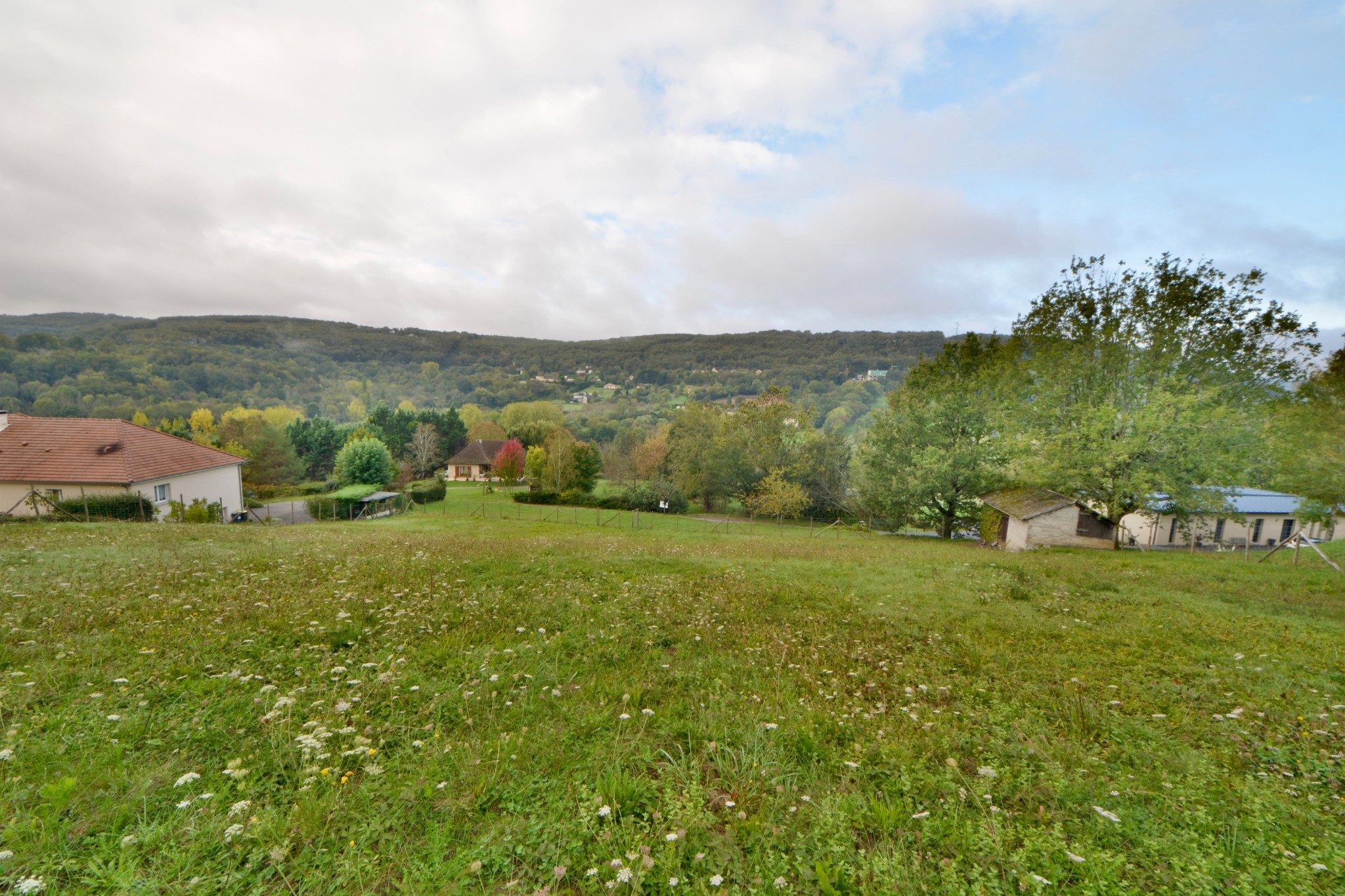 Terrain  - 3 620m² - ST CERNIN DE LARCHE