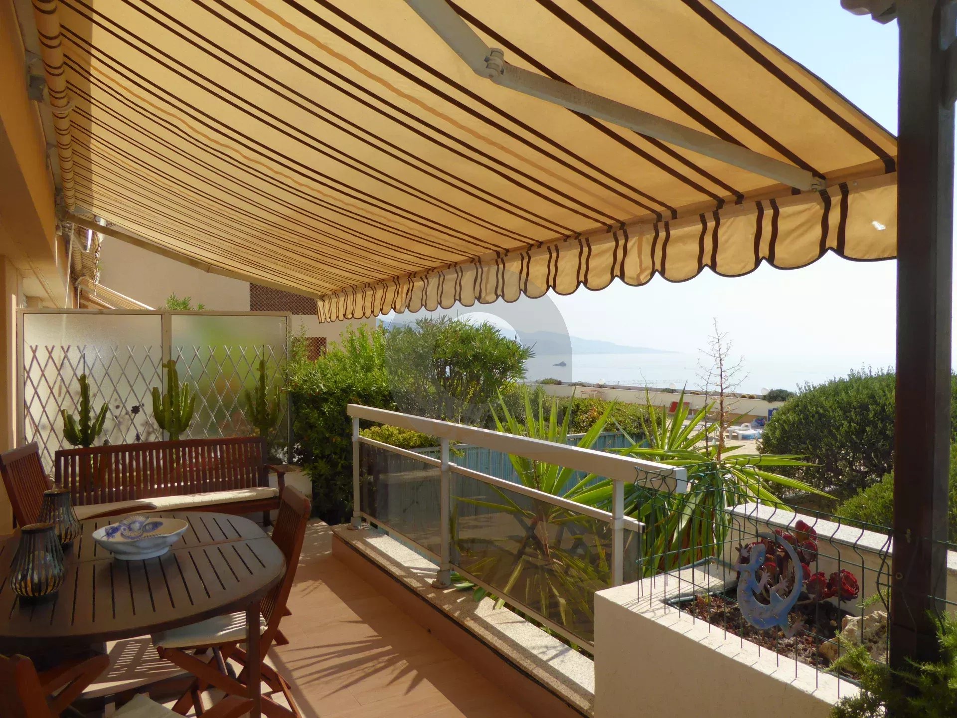 Appartement 3 pièces - 77m² - ROQUEBRUNE CAP MARTIN