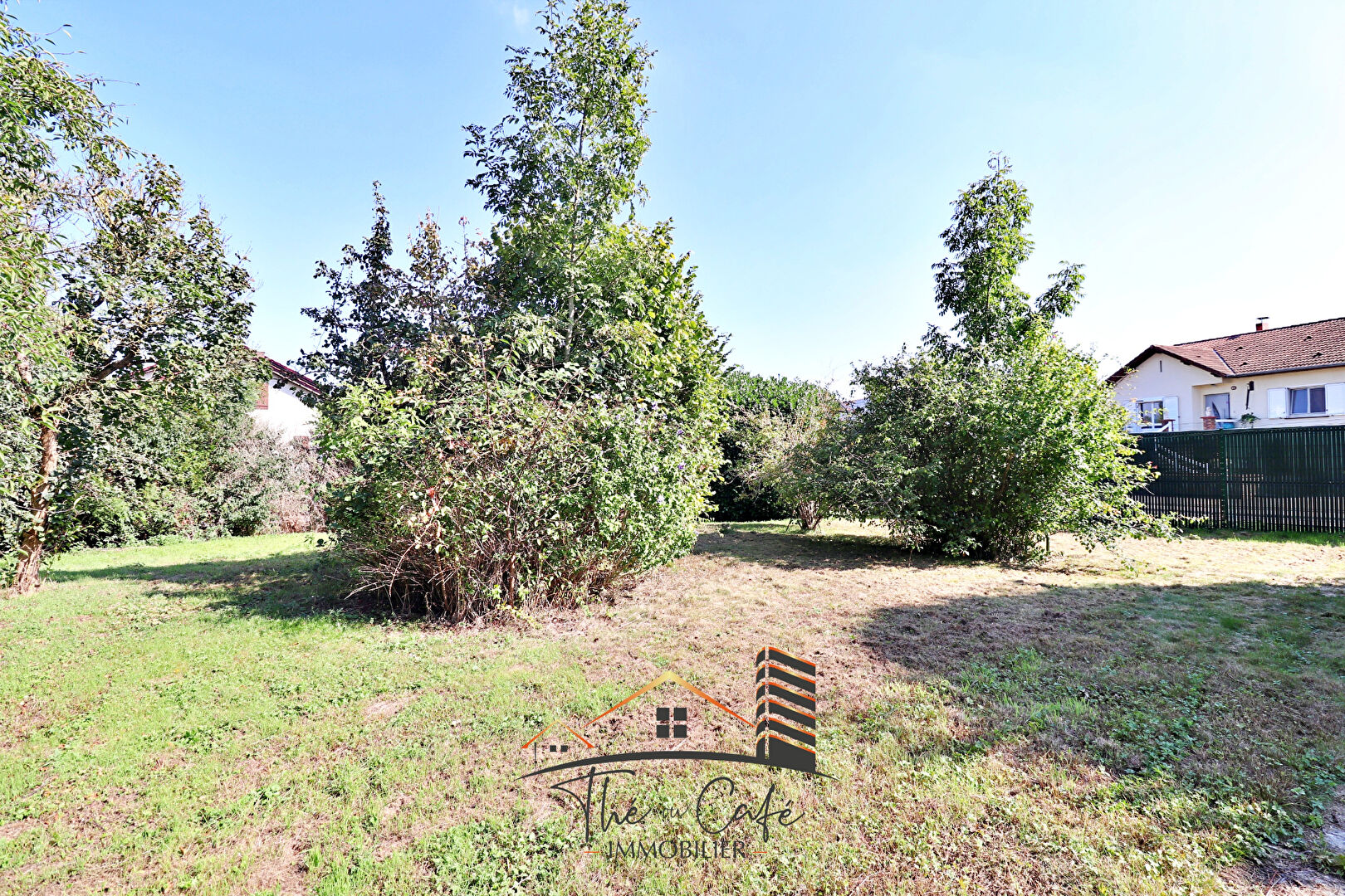 Terrain  - 758m²