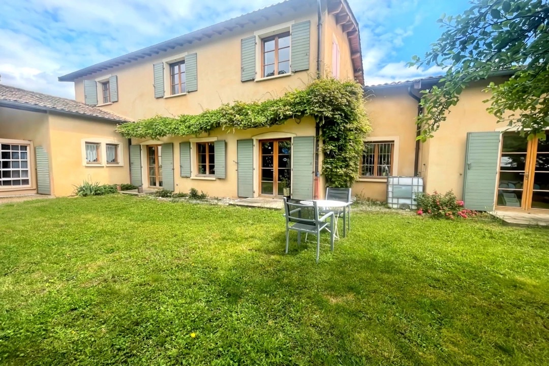 Maison 10 pièces - 340m² - LIERGUES