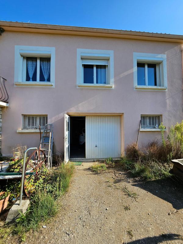 Maison 4 pièces - LE PUY STE REPARADE