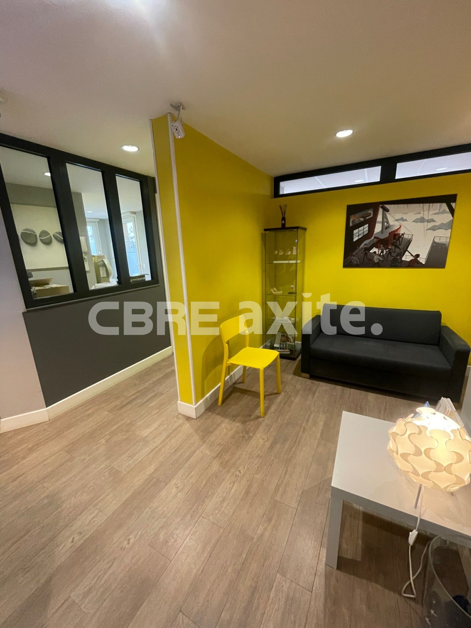 Local Professionnel  - 72m² - ANNECY