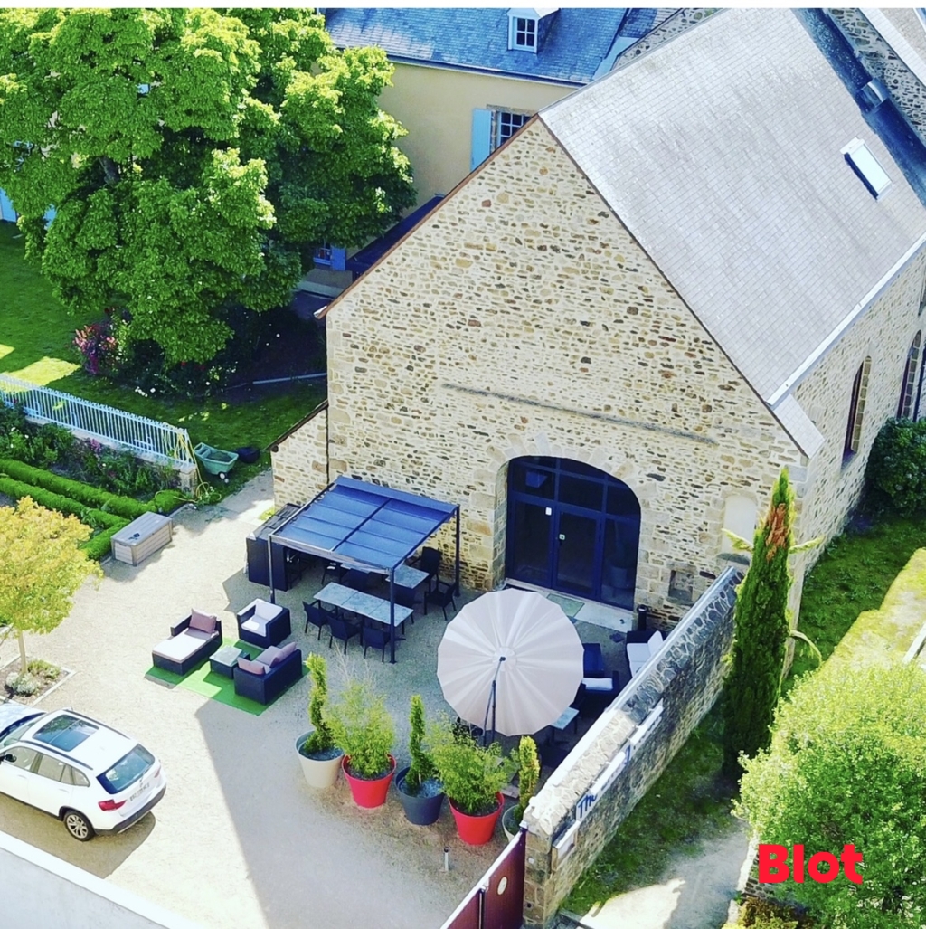 Maison 14 pièces - 582m² - ERNEE