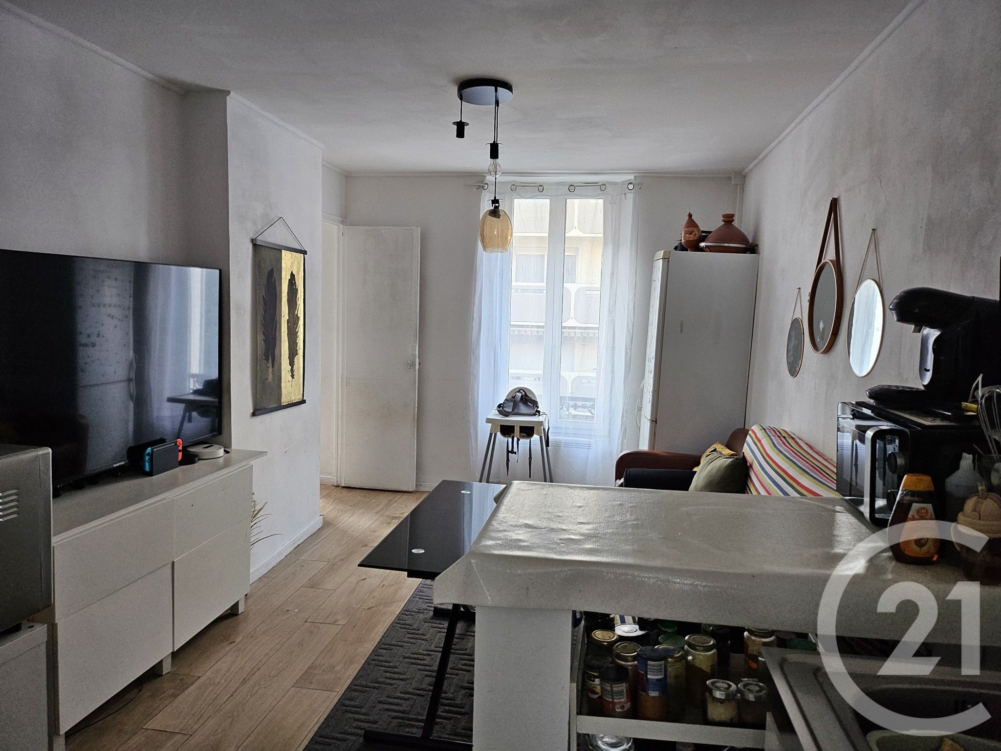 Appartement 2 pièces - 31m² - MARSEILLE  - 3ème